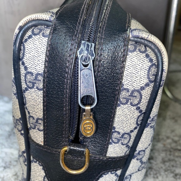 Authentic Gucci Vintage Accessory Collection Bag - Picture 4 of 8